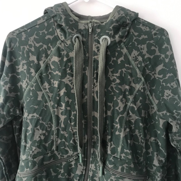 💓NWOT Army Camo Marathon Zipper Front Hooded Jacket - Picture 2 of 14